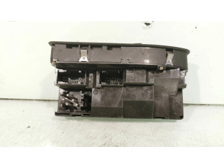 Включатель электрических окон