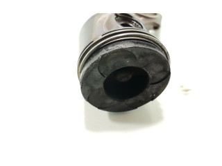 Поршень с шатуном    Volvo XC90