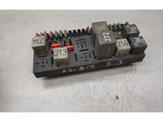 Блок предохранителей 443941822B Audi 80 90 S2 B4