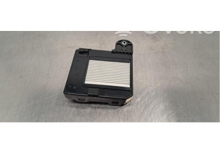 Блок комфорта DN4J67560 Mazda 3