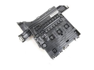 Pojistková skříňka 97061030301 Porsche Panamera (970) 2011