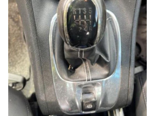 Зеркало электрическое Opel Meriva B 2010 - 2016 года