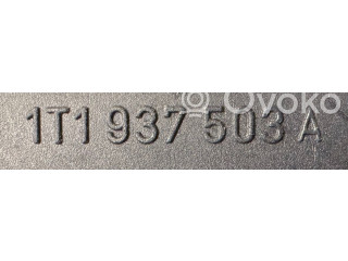   Pojistková skříňka 1T1937503A   Volkswagen Caddy 2011