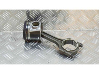 Píst 8631505, 31339777 Volvo V40 pro naftový motor 2.0 D 5204 T4