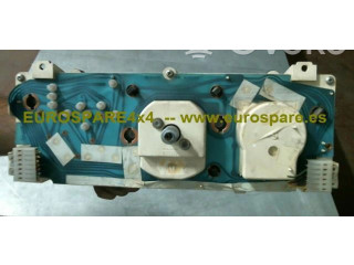 Přístrojová deska Nissan Patrol 260 1989 195476-01, G9800