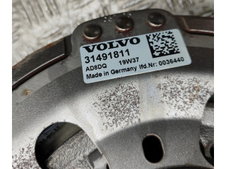 Генератор 31491811 Volvo V60