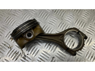 Píst 7 603 480, 11247603480 BMW 7 F01 F02 F03 F04 pro benzínový motor 4.4