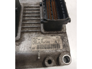 Блок управления двигателя 0261208207, 489132   Fiat Idea