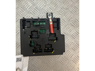 Блок предохранителей 31473588   Volvo XC90    