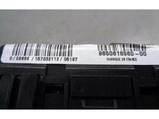 Pojistková skříňka Citroen Berlingo 2005