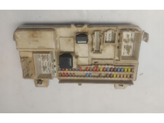 Блок предохранителей 31254903   Volvo C30    