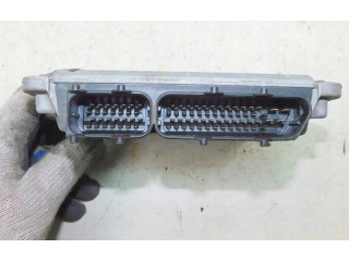 Комплект блоков управления 038906018GM   Skoda Octavia Mk1 (1U)