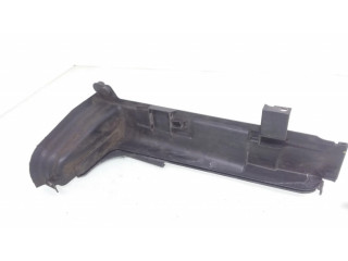 Другая деталь отсека двигателя