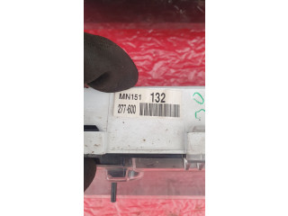 Панель приборов MN151132, 277600 Mitsubishi Outlander