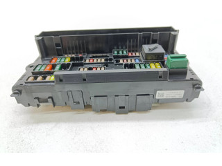 Блок предохранителей 9210863   BMW X3 F25    