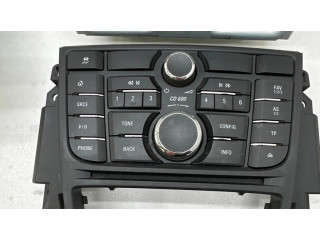 Радио/ проигрыватель CD/DVD / навигация