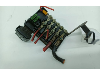 Блок предохранителей 1J0937773   Audi A3 S3 8L    