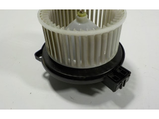 Вентилятор печки 8727001790 Mazda CX-3