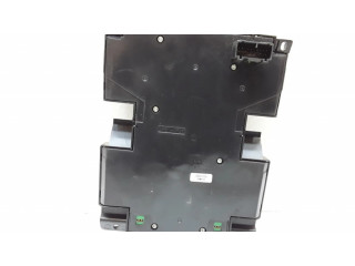 Блок управления климат-контролем 8697155   Volvo V50