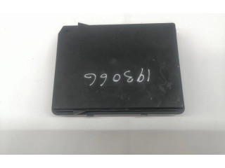 Pojistková skříňka 284B64086R Renault Captur 2020