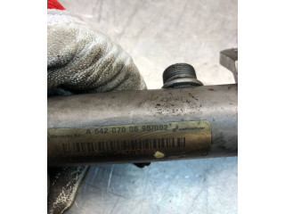 Топливная рампа A6420700695   Mercedes-Benz ML W164   для двигателя OM 642.940