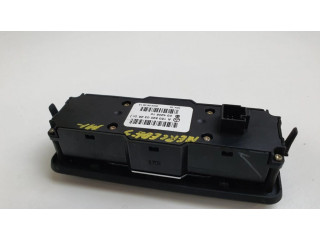 Включатель электрических окон