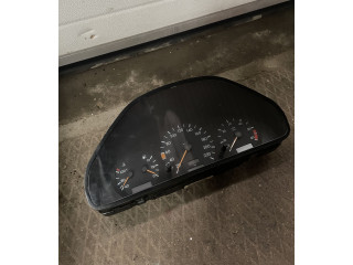 Přístrojová deska  Mercedes-Benz C W202 1997 87001311, 110008558  