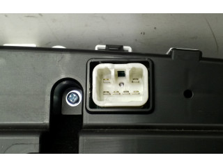 Přístrojová deska Toyota Prius+ (ZVW40) 2012 769166990, 8380047590