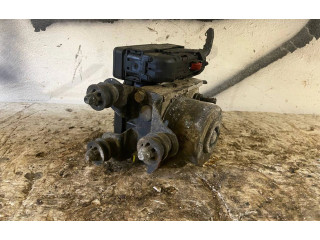 Блок АБС 1K0907379P, 1K614117J Audi A3 S3 8P 2003 - 2012 года