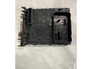 Блок предохранителей 17181301, 02012061988 Volkswagen Golf Plus