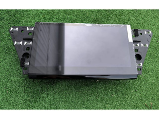 Радио/ проигрыватель CD/DVD / навигация