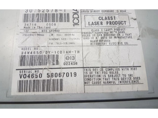 Радио/ проигрыватель CD/DVD / навигация