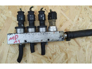 Топливная рампа 67R010185   Subaru Forester SF  