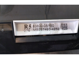 Přístrojová deska Toyota Avensis T270 2014