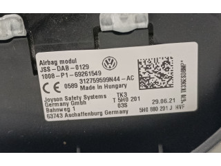 Руль Volkswagen Golf VIII 2019 - года 5H0959542C, 5H0880201J