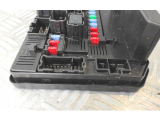 Pojistková skříňka 284B7JD02A Nissan Qashqai 2009