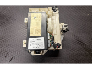 Блок предохранителей 8637A171, CLBTC632001 Mitsubishi Colt