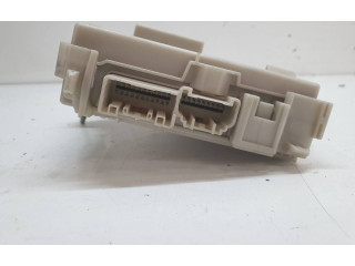 Pojistková skříňka 8267030230 Lexus GS 300 350 430 450H 2007