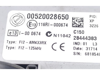 Блок предохранителей 00520028650, 28444383   Opel Combo D    