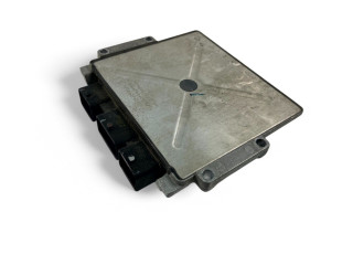 Блок управления двигателем Блок управления 30729351   Volvo V70