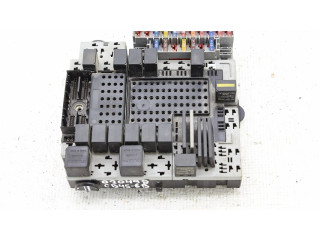 Блок предохранителей 30679527   Volvo XC90    