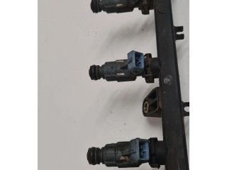 Топливная рампа A1600700295, 085311AC Smart ForTwo I для двигателя R1600101205