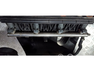 Vstřikovací lišta Mercedes-Benz A W168 pro benzínový motor 1.4