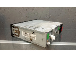 Радио/ проигрыватель CD/DVD / навигация