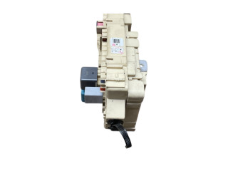 Блок предохранителей 892210F010   Toyota Corolla Verso E121    