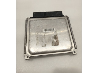 Блок управления двигателя 04L907445B, 28445556   Skoda Octavia Mk3 (5E)