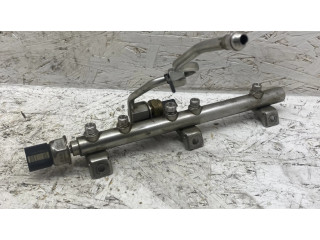 Топливная рампа 753731905   BMW 3 E92 E93 2.0 