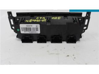 Блок управления климат-контролем 20787116, 15932418 Chevrolet Tahoe