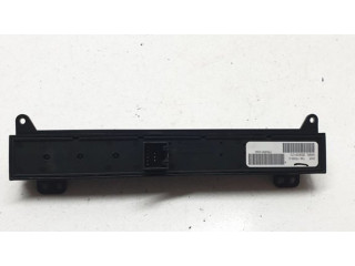 Мултифункционный включатель управления / ручка