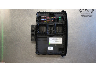 Блок предохранителей 2504244, LU5T-15604-BJCD   Ford Focus    